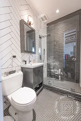 Rented by Nolita Group | media 35