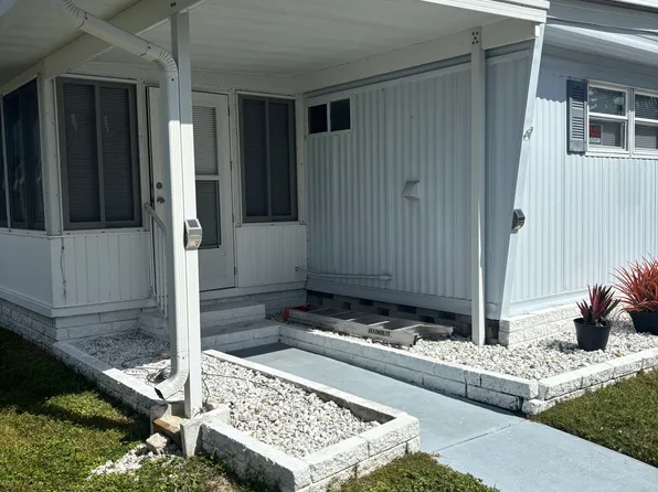 12651 Seminole Blvd, Largo, FL 33778