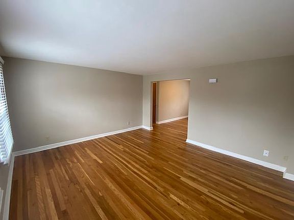2nd image of 1515 N Plum St #A