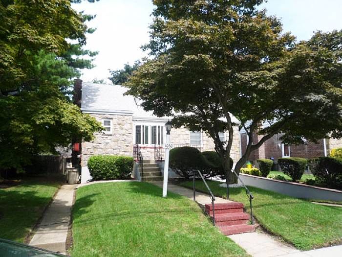 1060 Mora Place, Woodmere