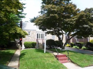 1060 Mora Pl, Woodmere, NY 11598