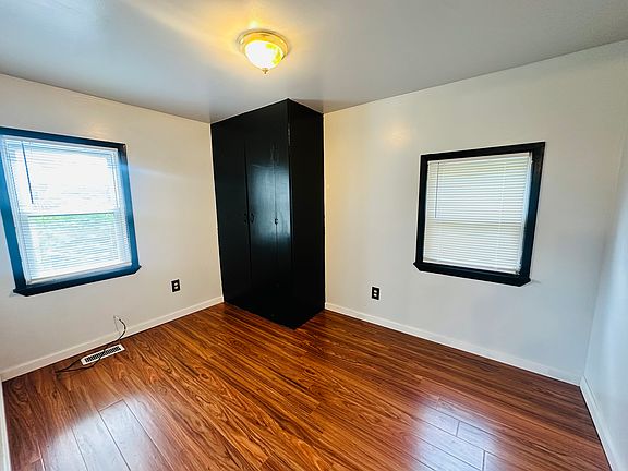 5th image of 3313 Dallas Ave