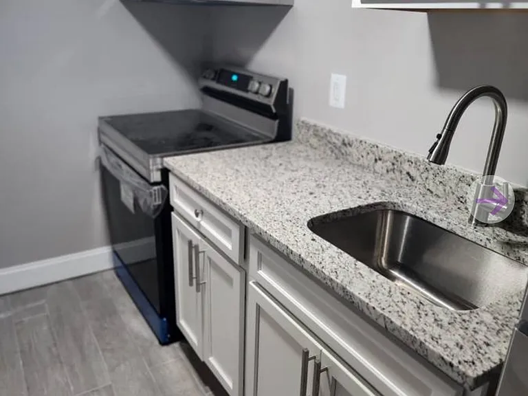 3105 Walters Ln #2 — Photo 3