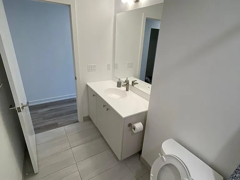 5 Wellington St S #605 — Photo 16