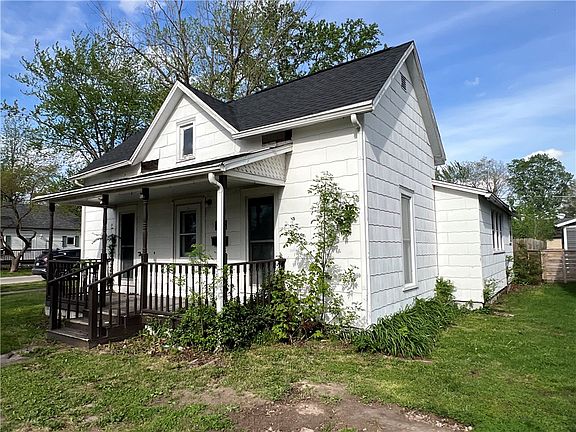 2nd image of 301 S 3rd St