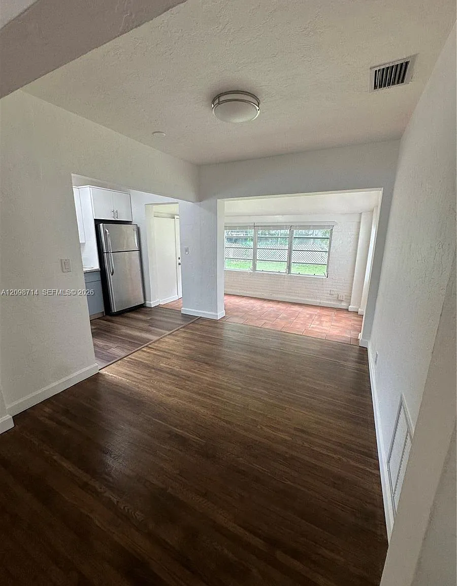 Flagler Sec Addn To Coral — Photo 4