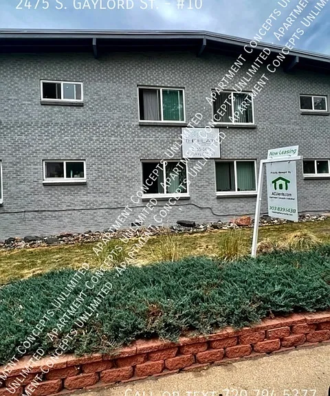 2475 S Gaylord St #10 — Photo 1