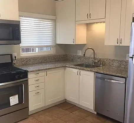 2 bed, 850 sqft, $3,500 — Photo 1