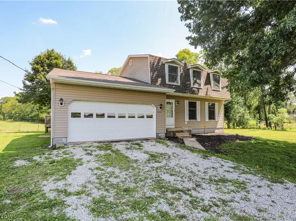 1164 Hartville Rd, Atwater, OH 44201