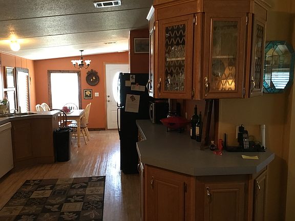 4th image of 416 Plover Dr