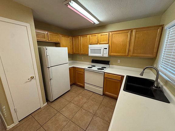 2nd image of 9949 E Diamond Ave
