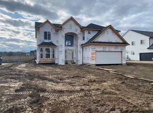 6600 Sadie Ln, Belleville, MI 48111