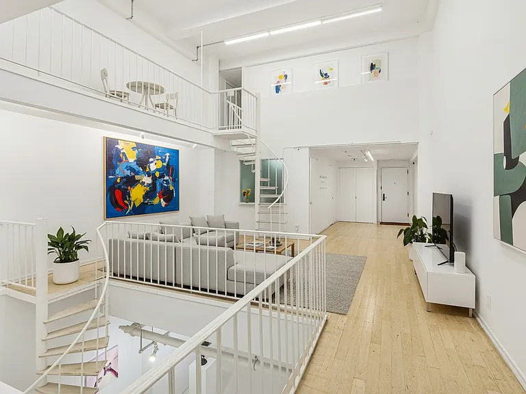 251 W 19th St #1G — Photo 6