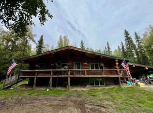 829 Cloud Rd, North Pole, AK 99705