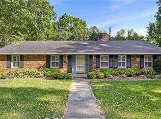 4147 Greenmead Rd, Winston Salem, NC 27106