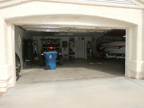 2nd image of 3325 Palo Verde Blvd N