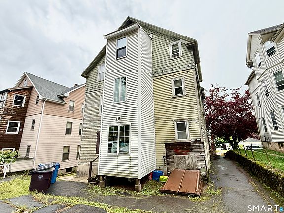 3rd image of 23 Chapman Court