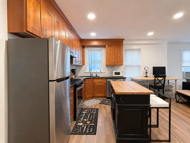 175 Beech St #2 — Photo 6