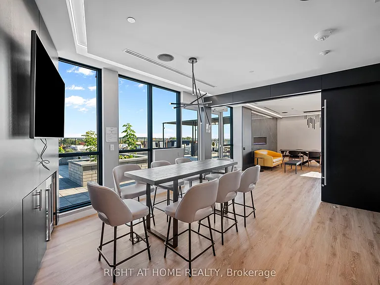 681 Yonge St #630 — Photo 14