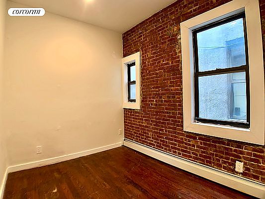3rd image of 1433 Bedford Ave APT 6