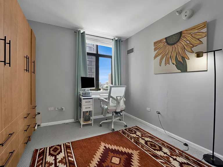 630 N State St #2208 — Photo 35