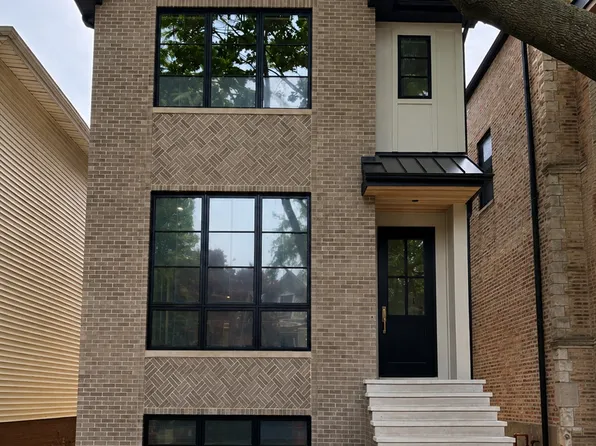 1841 W Newport Ave, Chicago, IL 60657