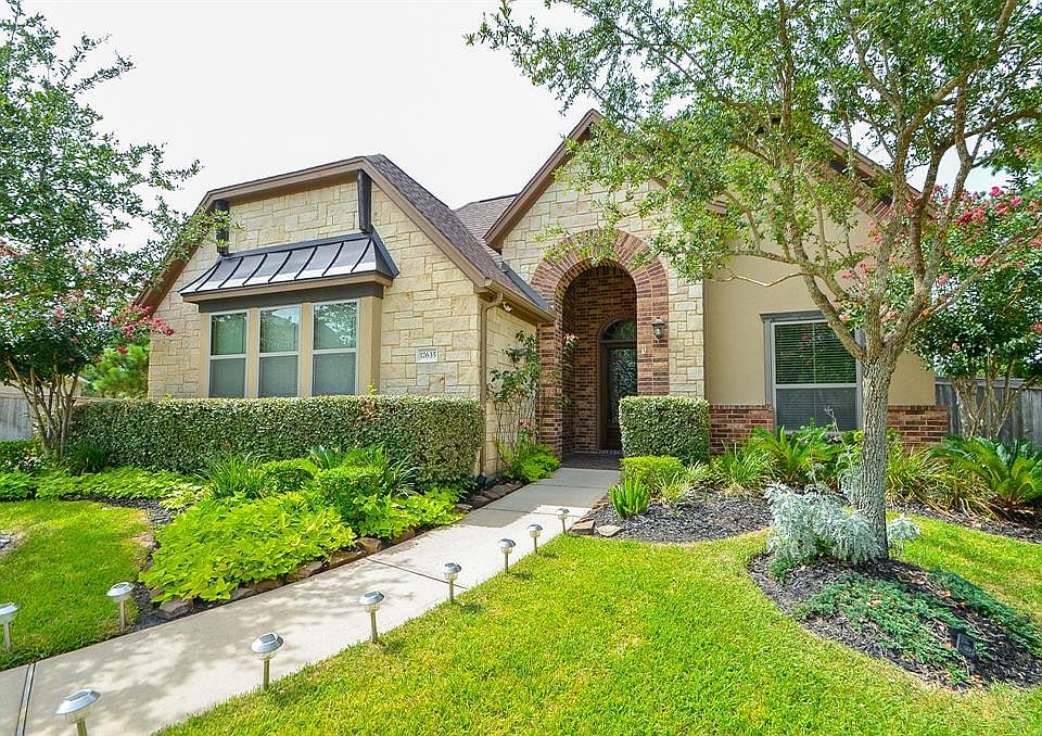 1st image of 17635 Bear River Ln