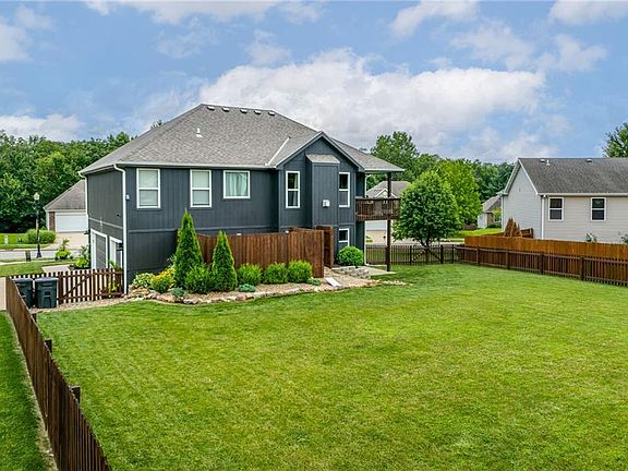 3rd image of 3114 Morton Ln