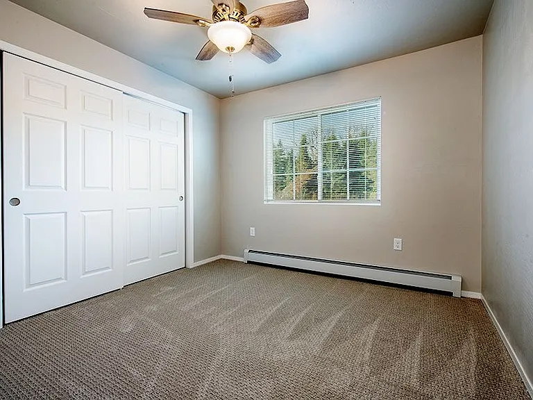PRAIRIE VIEW ESTATES — Photo 10