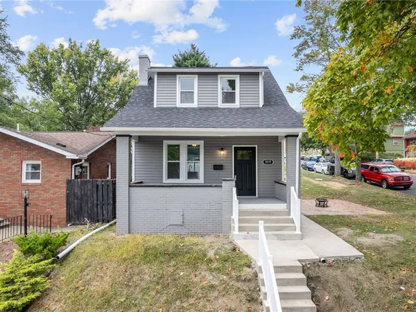 2921 4th Ave, Beaver Falls, PA 15010