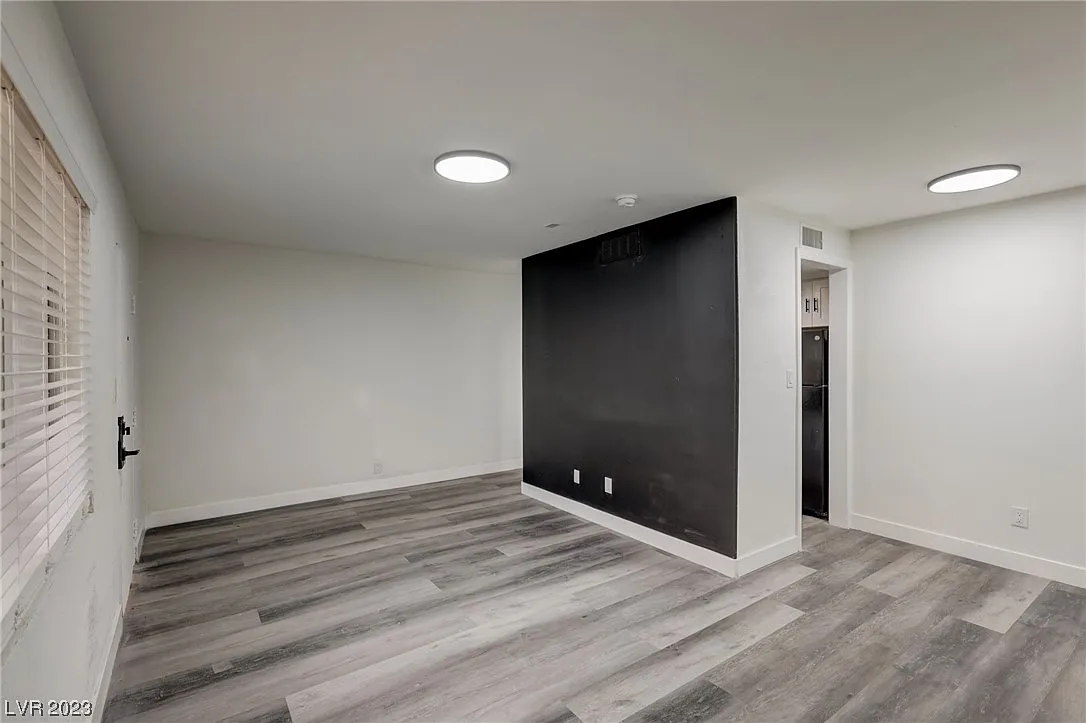 1 bed, 1.0 bath, 14420 sqft, $1,095 — Photo 4