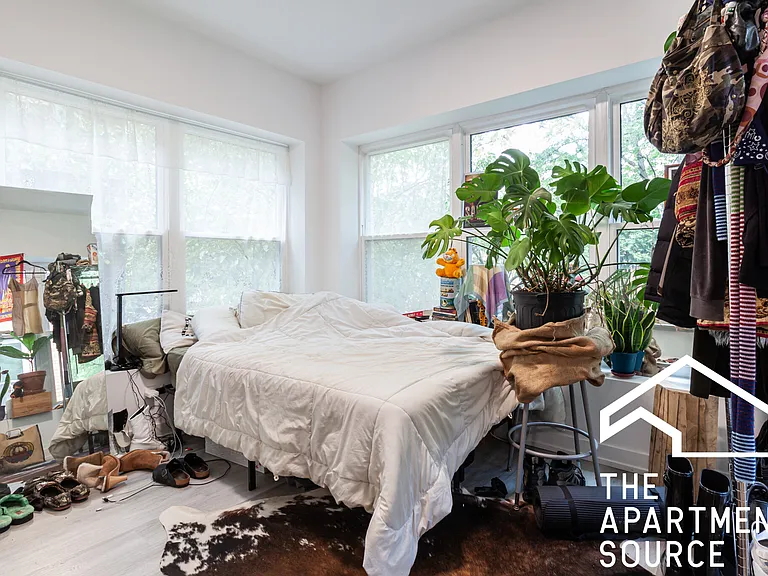 4937 N Saint Louis Ave #2S — Photo 8
