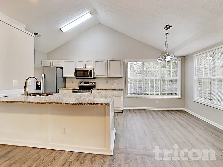 312 Reisling Dr — Photo 5