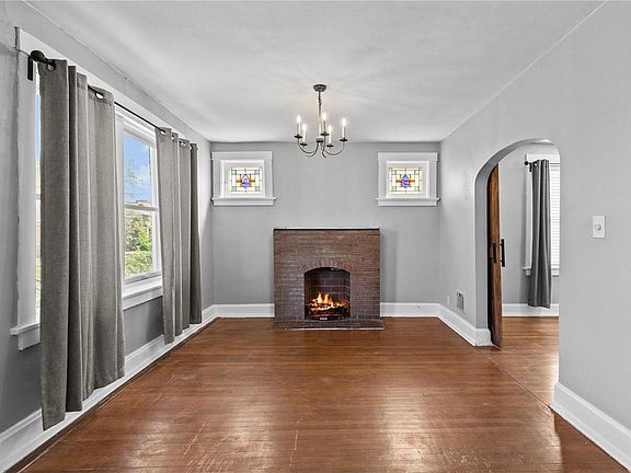 3rd image of 6034 Columbia Ave