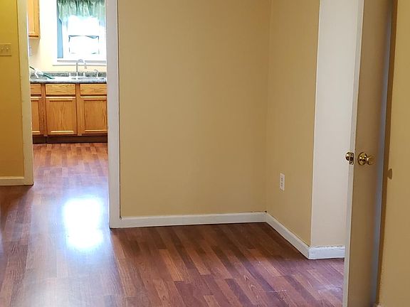 2nd image of 1240 Park Ave #2