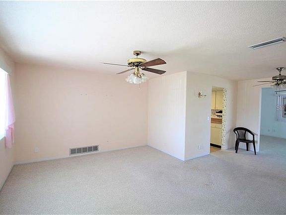 4th image of 123 Beau Rivage Dr