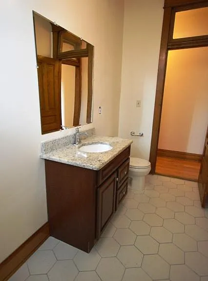 1417 W Belle Plaine Ave #1 — Photo 5