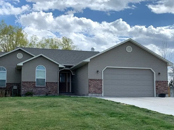 57 N Hillside Rd, Idaho Falls, ID 83402