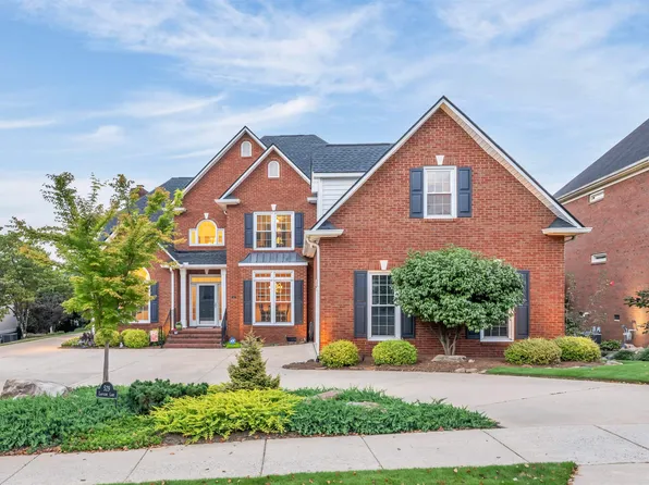 529 Ladykirk Ln, Greer, SC 29650