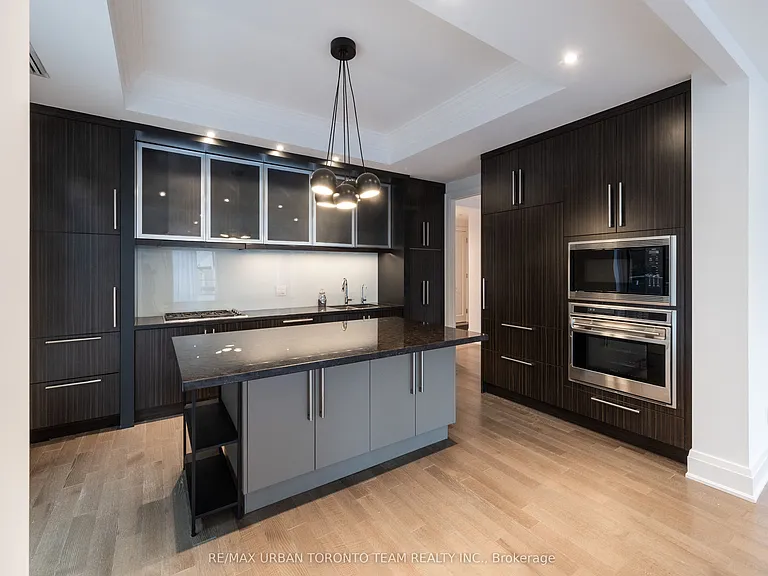 80 Yorkville Ave #303 — Photo 11