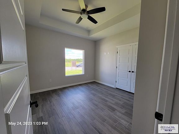 2nd image of 4704 River Oak Cir
