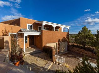 204 Valle Del Sol Dr, Santa Fe, NM 87501