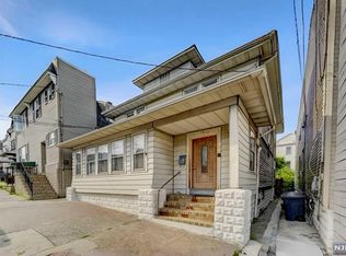 55 Tappan St, Kearny, NJ 07032