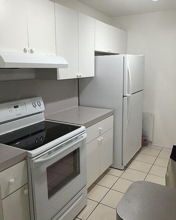 1st image of 10373 N Kendall Dr