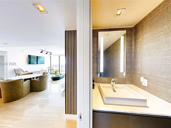 4th image of 1451 Brickell Ave Unit 2502