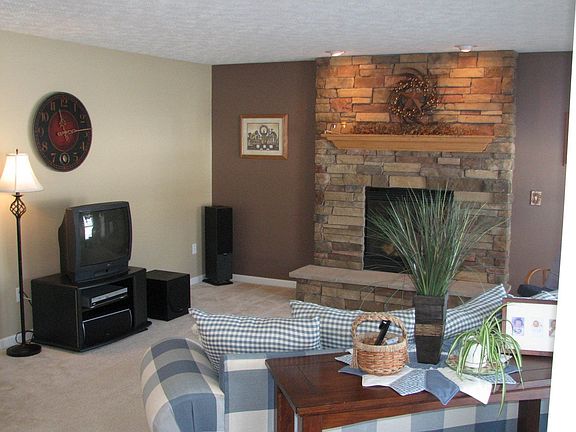 Stone-gas fireplace