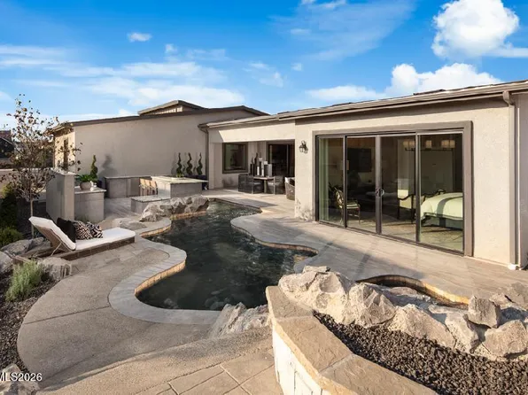 2450 Gary Mayo Ct #12, Reno, NV 89521