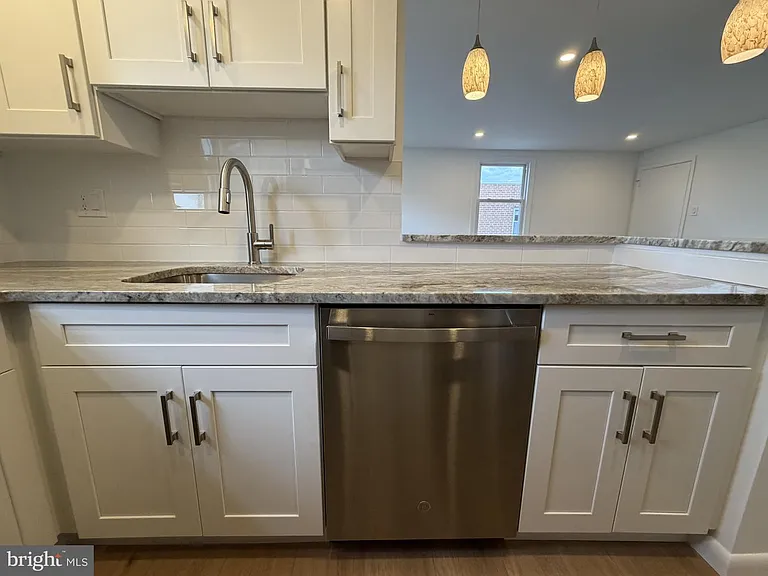22 Windsor Rd — Photo 13