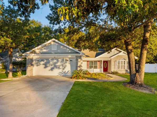 2073 Hawksmoor Dr., Conway, SC 29526