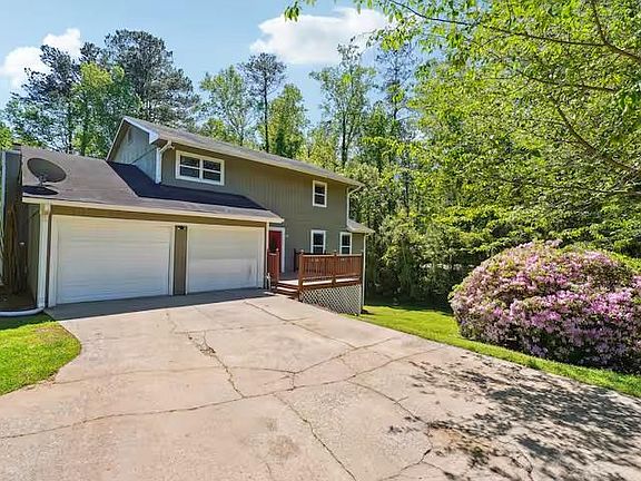 2nd image of 230 Chaffin Ridge Trce